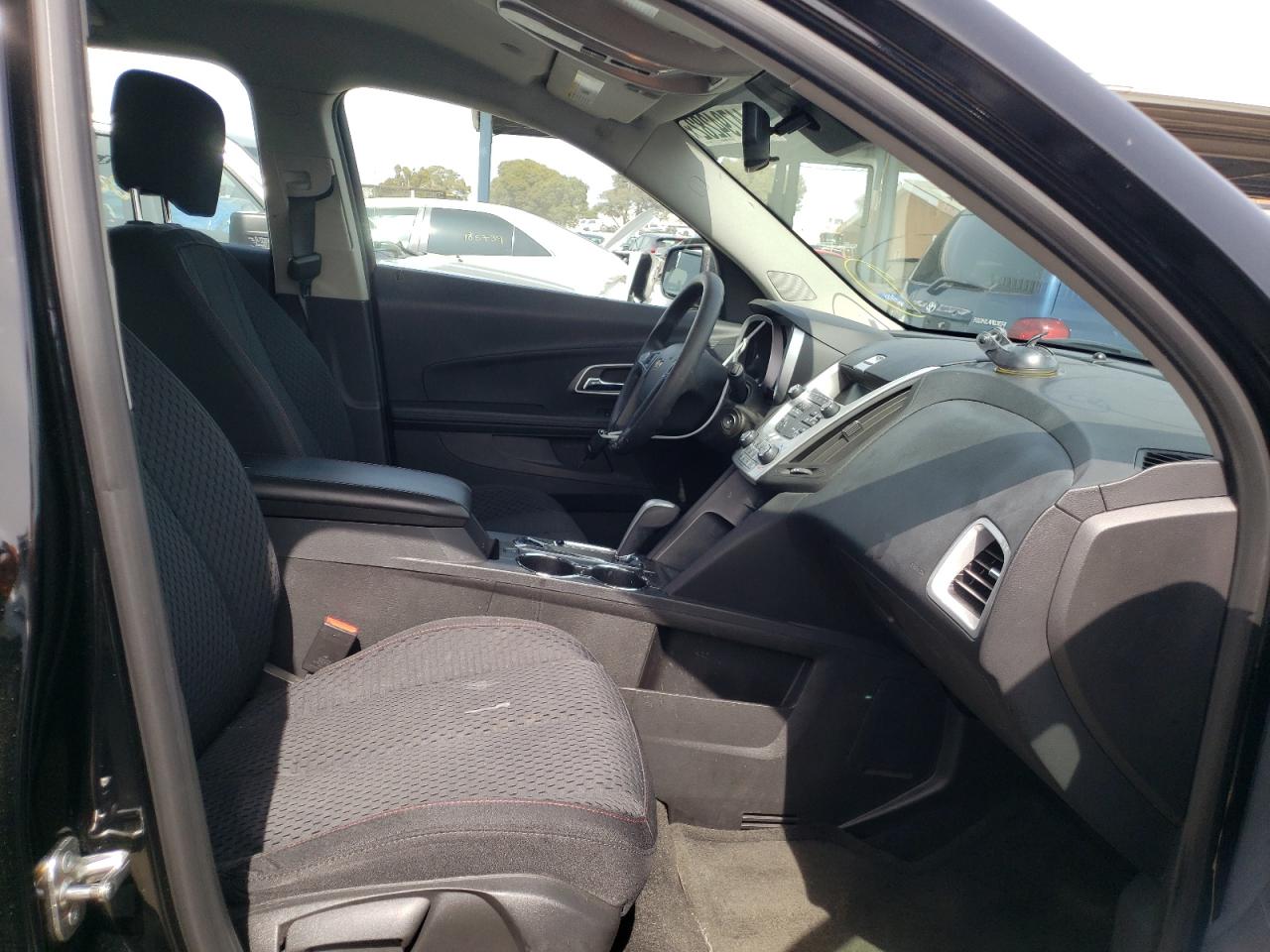 Photo 5 from auction – 2012 CHEVROLET EQUINOX LS with VIN 2GNALBEK2C1337769