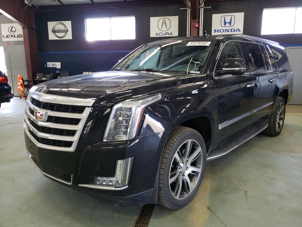 Photo 2 from auction – 2016 CADILLAC ESCALADE E with VIN 1GYS4HKJ4GR107537