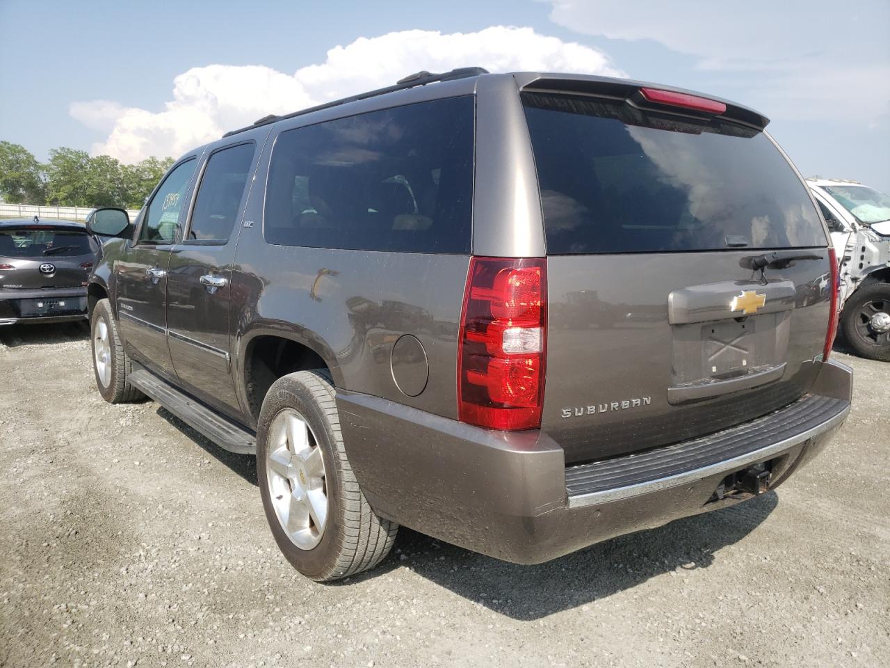 Photo 3 from auction – 2012 CHEVROLET SUBURBAN C with VIN 1GNSCKE06CR107078