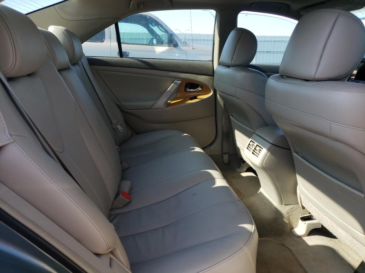 Photo 6 from auction – 2007 TOYOTA CAMRY CE with VIN 4T1BE46K47U517178