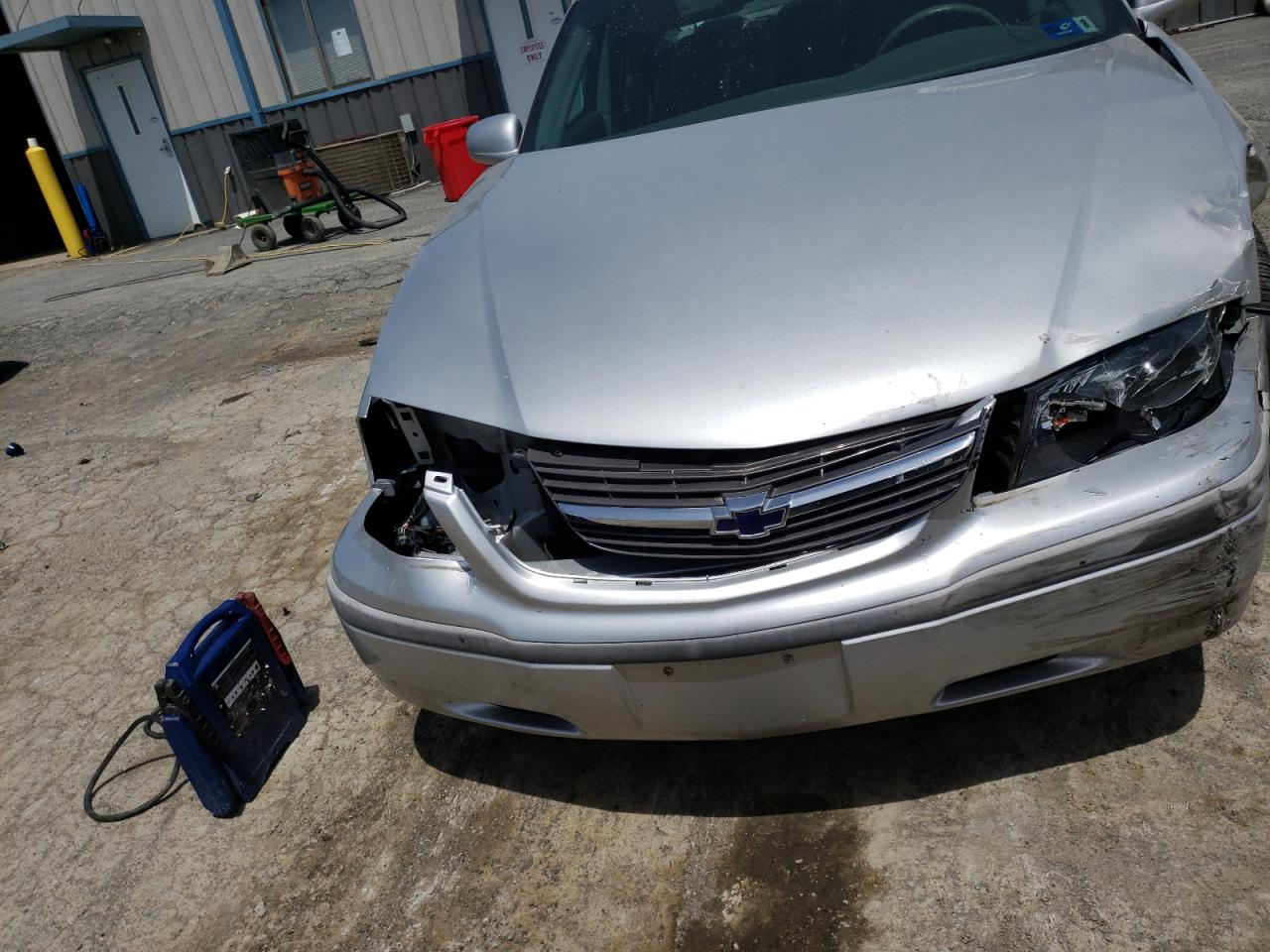 Photo 9 from auction – 2004 CHEVROLET IMPALA with VIN 2G1WF52E949392561
