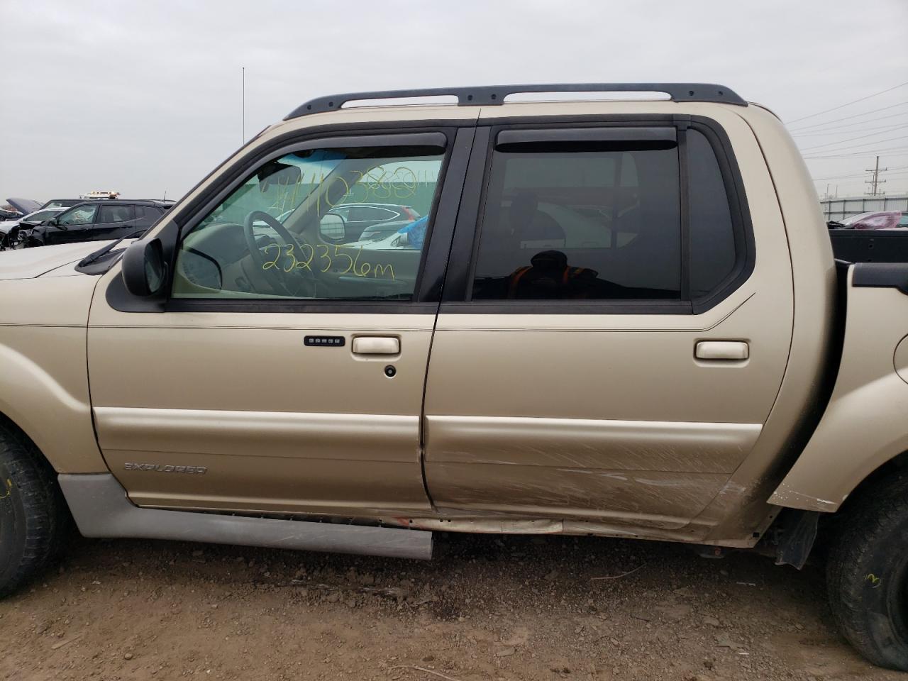Photo 9 from auction – 2002 FORD EXPLORER S with VIN 1FMZU67E82UD16480