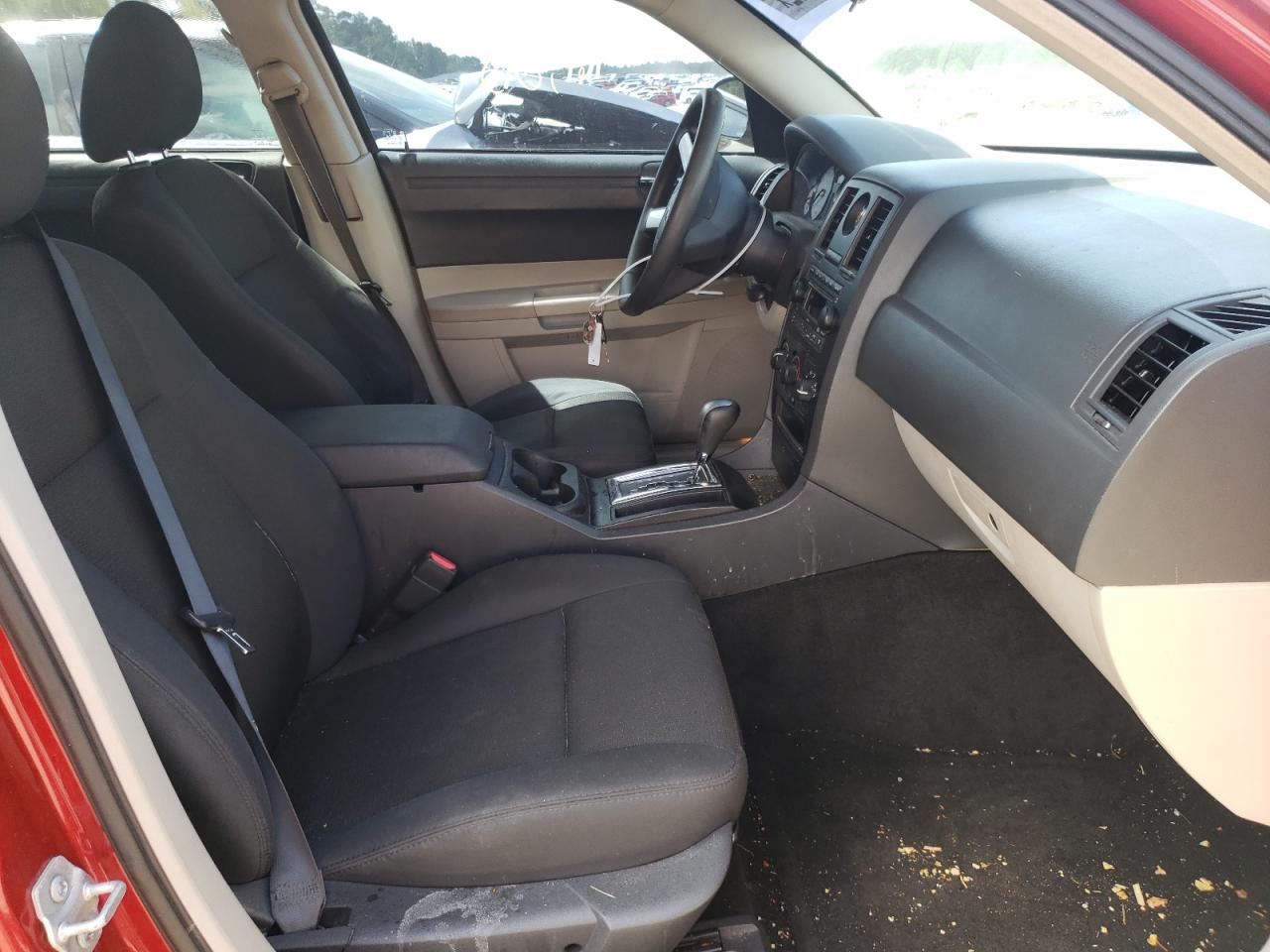 Photo 5 from auction – 2007 CHRYSLER 300 with VIN 2C3KA43R27H702399