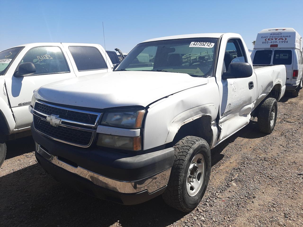 Photo 2 from auction – 2006 CHEVROLET SILVERADO with VIN 1GCHC24U86E290602