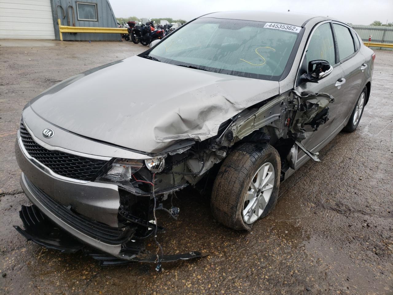 Photo 9 from auction – 2016 KIA OPTIMA LX with VIN 5XXGT4L35GG037895