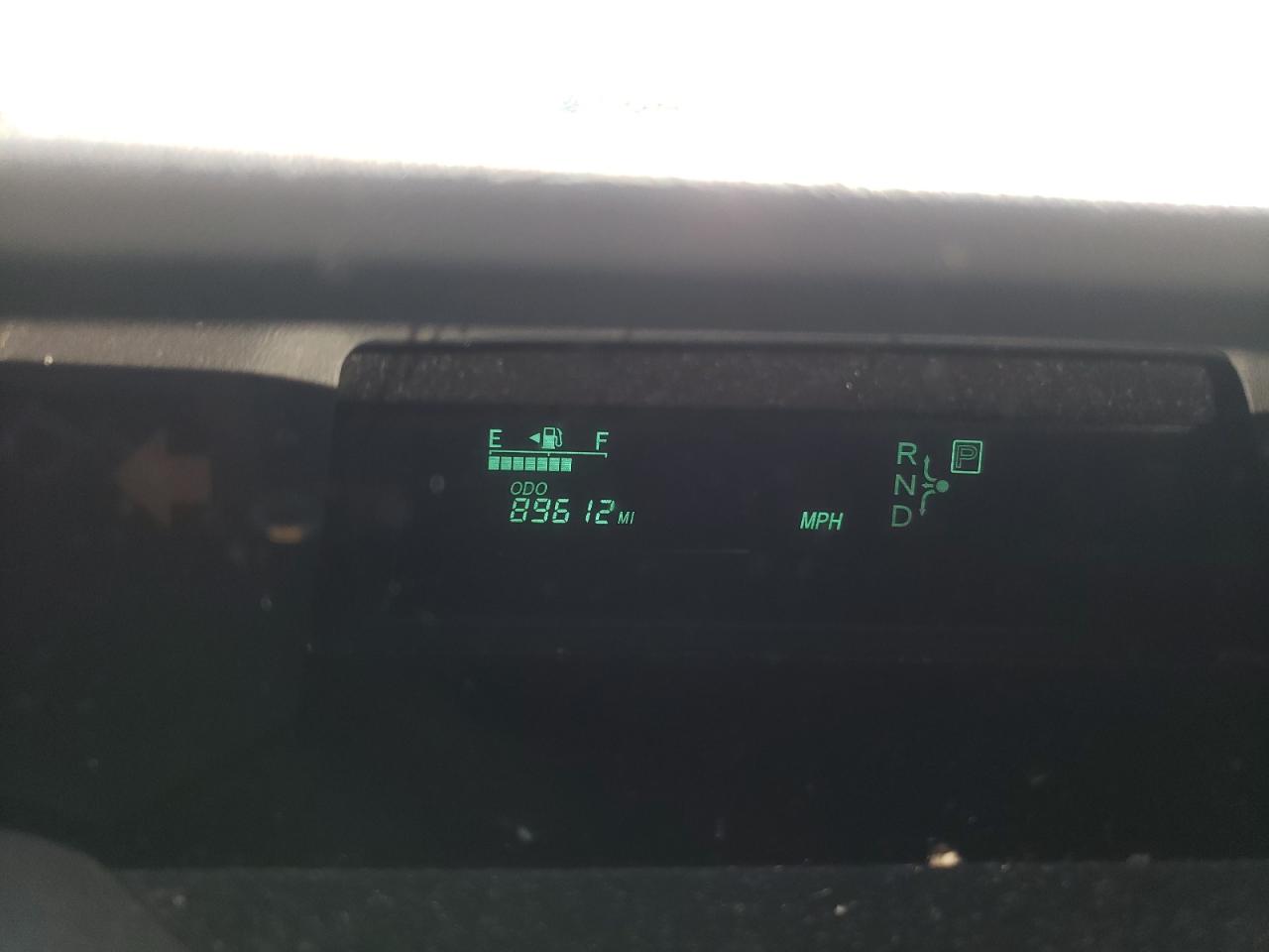 Photo 8 from auction – 2005 TOYOTA PRIUS with VIN JTDKB20U757019337