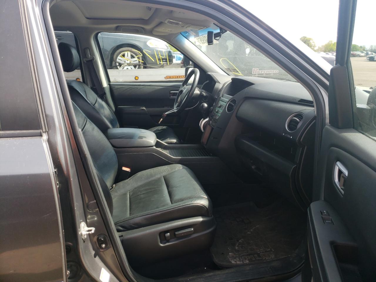 Photo 5 from auction – 2011 HONDA PILOT EXL with VIN 5FNYF4H5XBB015540