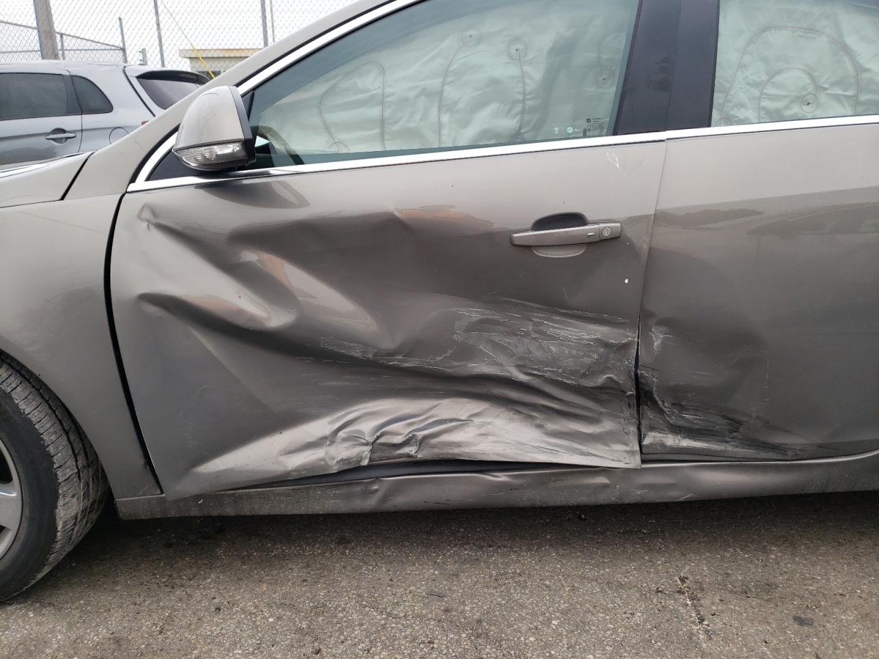 Photo 9 from auction – 2017 BUICK REGAL PREM with VIN 2G4GR5GX9H9147595