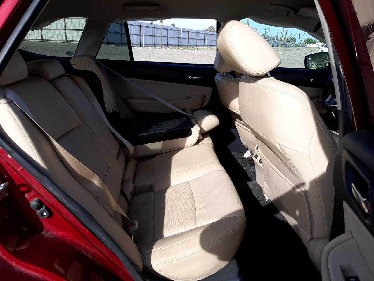 Снимка 6 от търг – 2015 SUBARU OUTBACK 2. с VIN 4S4BSAJCXF3261981