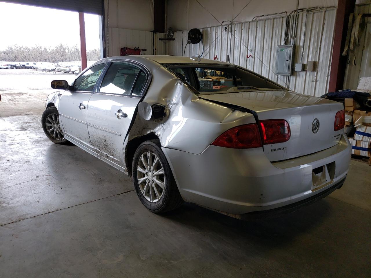 Photo 3 from auction – 2010 BUICK LUCERNE CX with VIN 1G4HC5E17AU103320