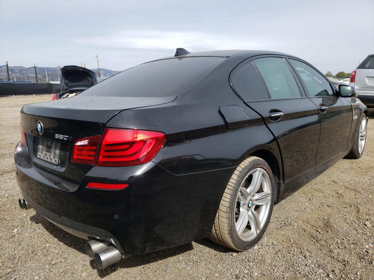 Foto 4 de la subasta – 2011 BMW 550 I con VIN WBAFR9C52BDE81537