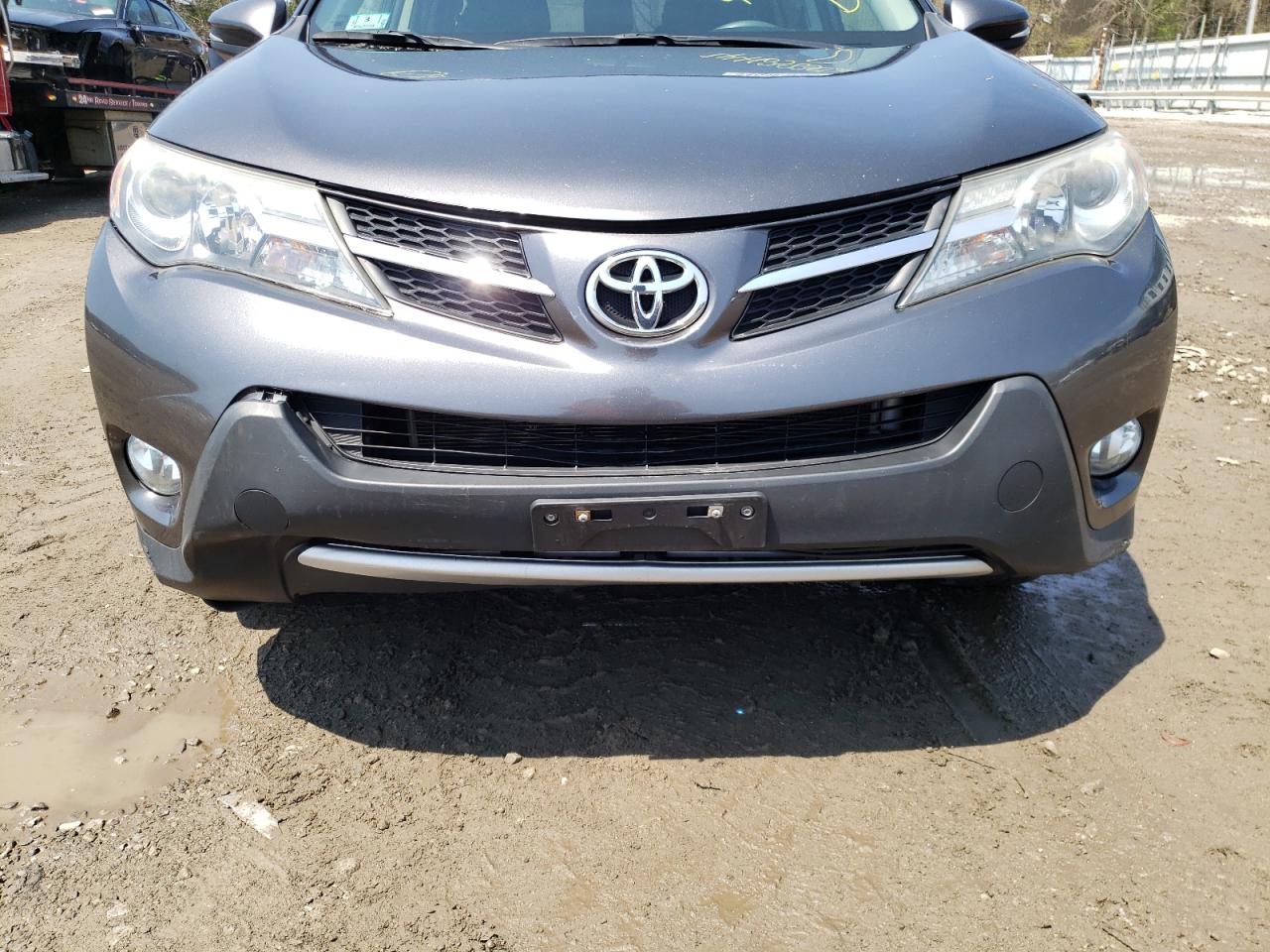 Photo 9 from auction – 2013 TOYOTA RAV4 XLE with VIN JTMRFREV3D5019021