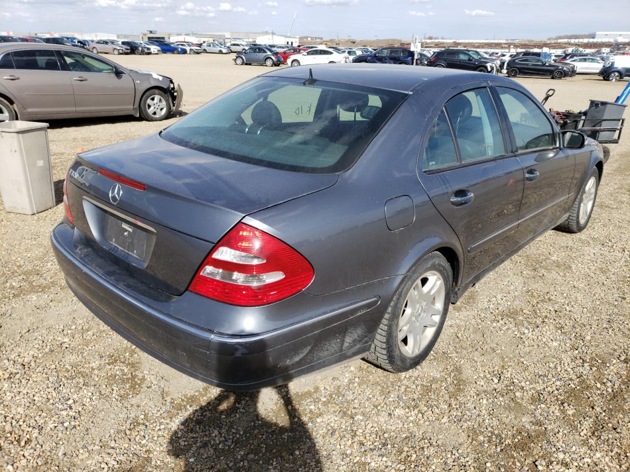 Photo 4 from auction – 2005 MERCEDES-BENZ E 320 with VIN WDBUF65J45A686936