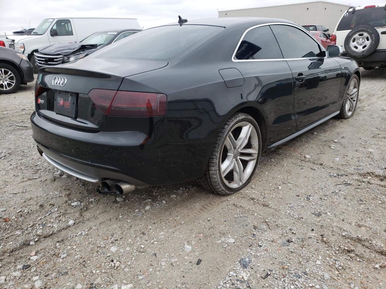 Photo 4 from auction – 2011 AUDI S5 PREMIUM with VIN WAUGVAFR1BA028251
