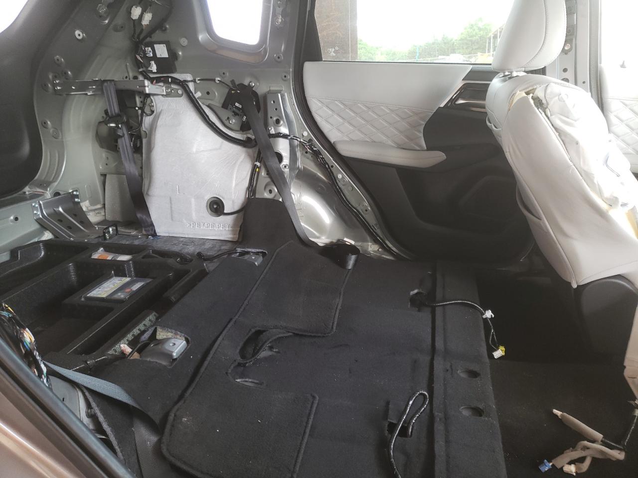 Photo 6 from auction – 2022 MITSUBISHI OUTLANDER with VIN JA4J3VA89NZ027305