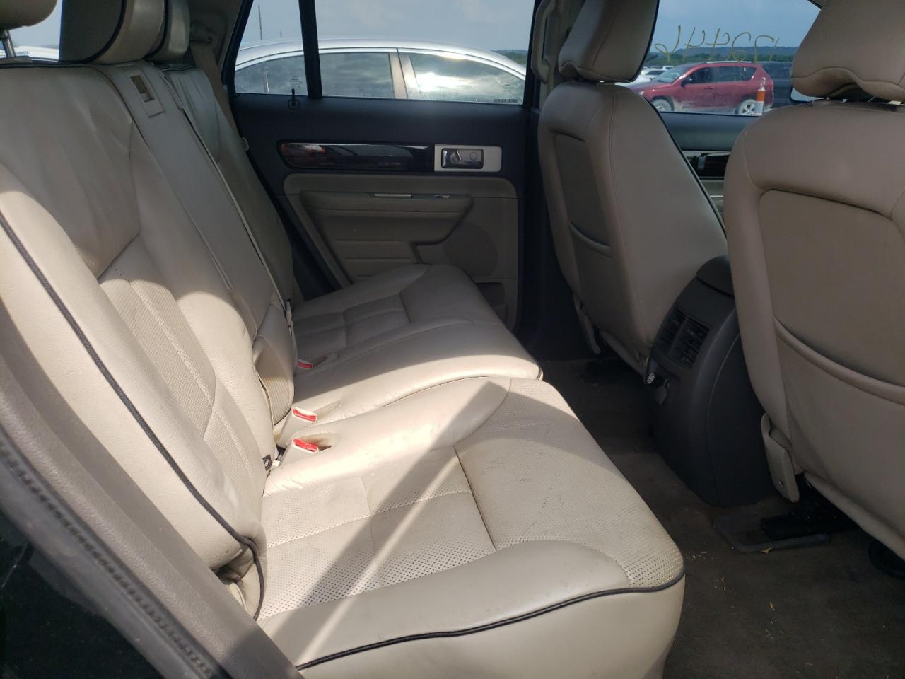 Photo 6 from auction – 2010 LINCOLN MKX with VIN 2LMDJ6JC8ABJ33020