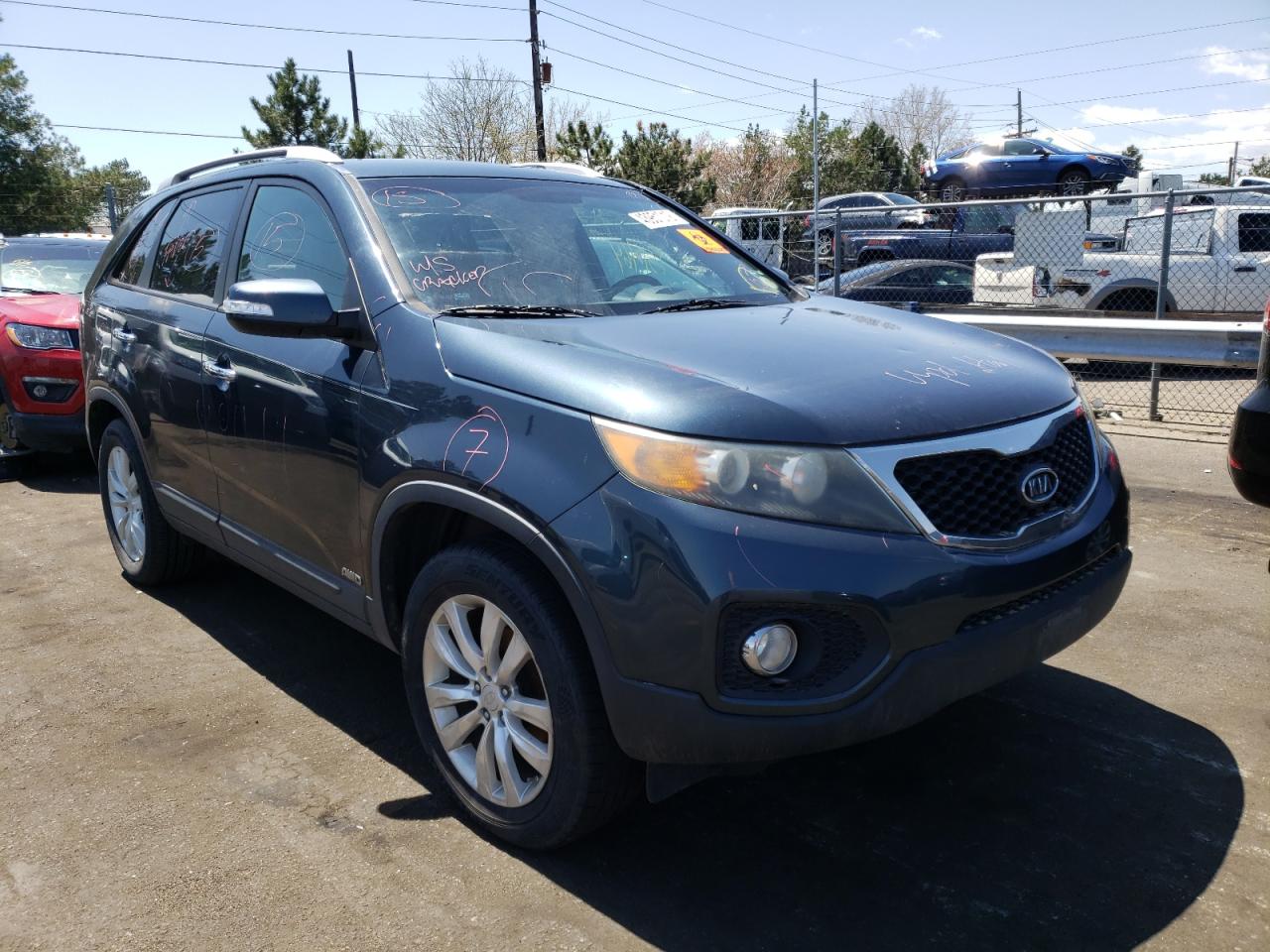 KIA SORENTO BA 2011 with VIN 5XYKTDA22BG142676 - Photo from auction