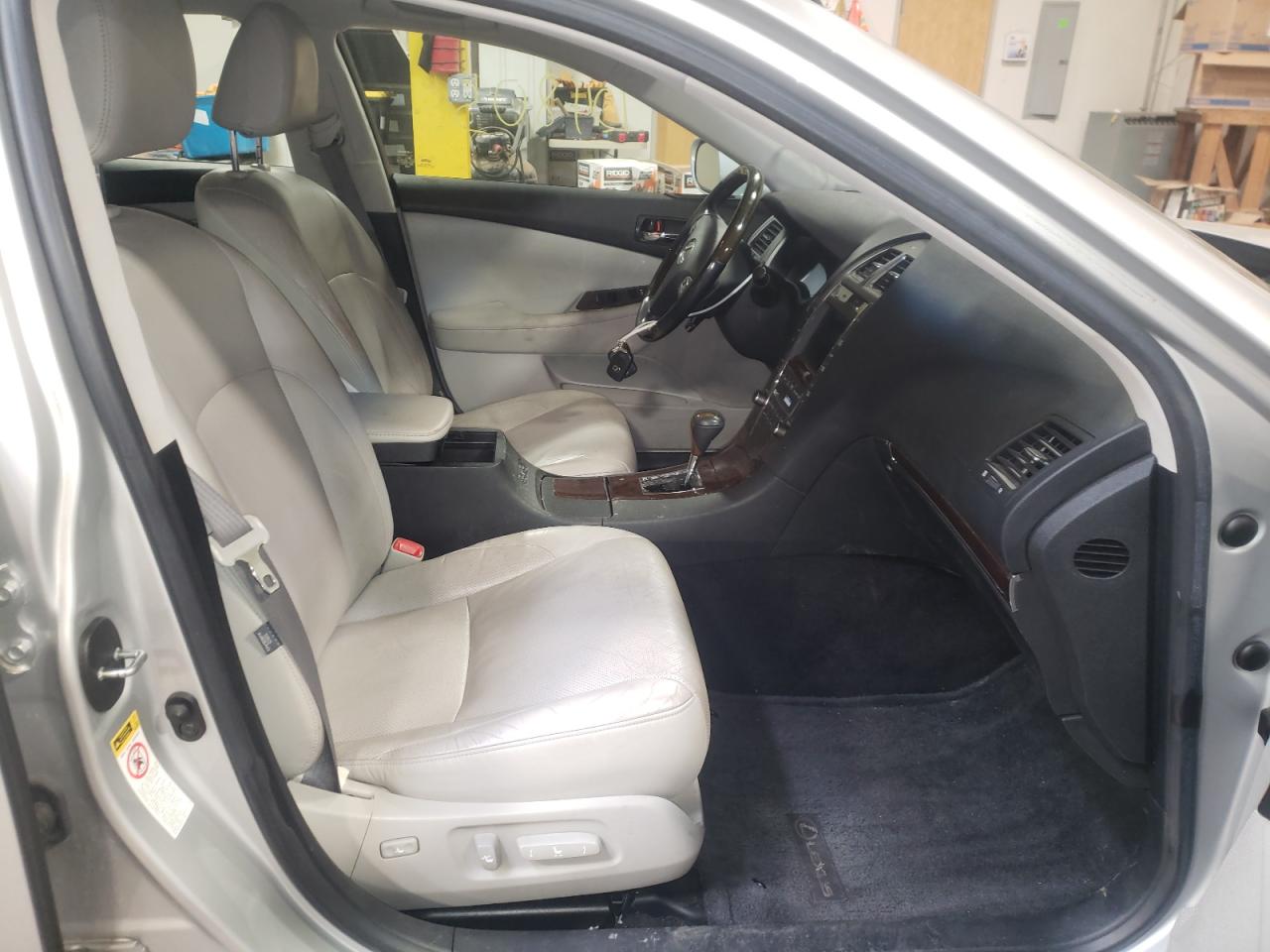 Photo 5 from auction – 2010 LEXUS ES 350 with VIN JTHBK1EG6A2342572