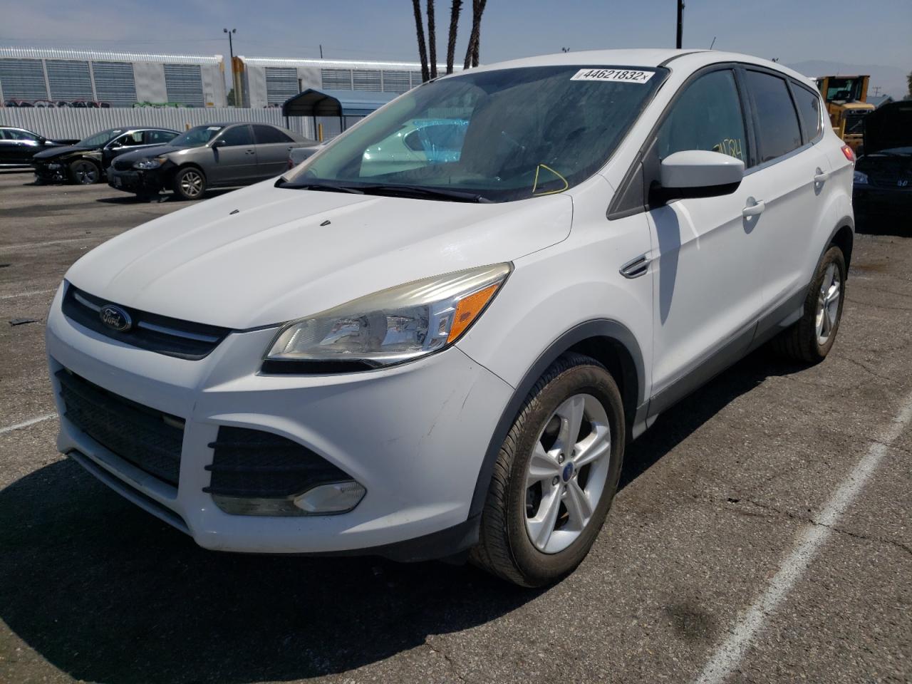 Photo 2 from auction – 2014 FORD ESCAPE SE with VIN 1FMCU0GX7EUB47223