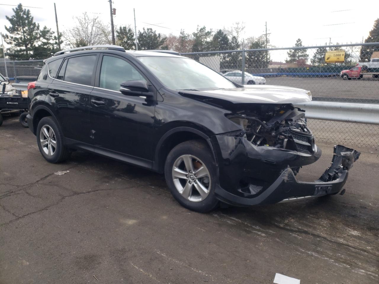 TOYOTA RAV4 XLE 2015 with VIN 2T3RFREV9FW361438 - Photo from auction