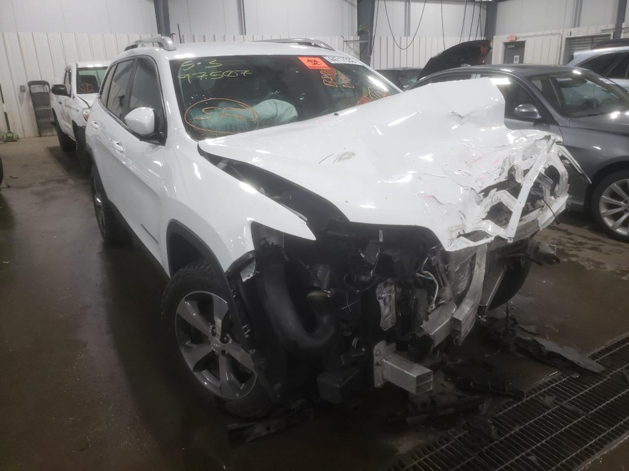 JEEP CHEROKEE L 2019 with VIN 1C4PJMDX7KD113286 - Photo from auction