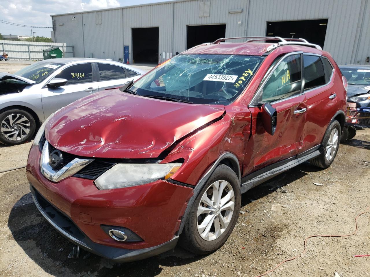 Photo 2 from auction – 2016 NISSAN ROGUE S with VIN KNMAT2MT8GP626750