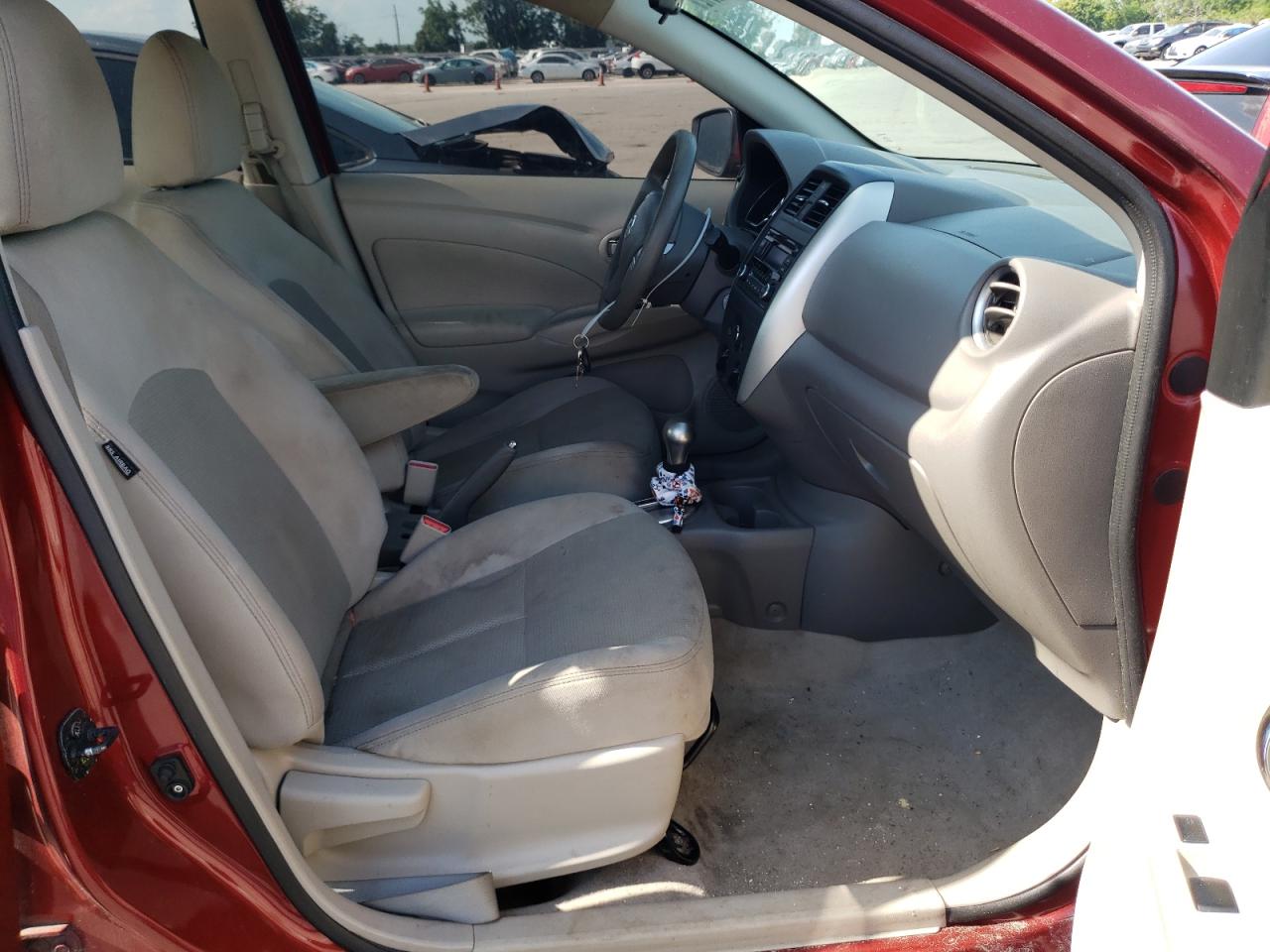 Photo 5 from auction – 2016 NISSAN VERSA S with VIN 3N1CN7AP4GL863581