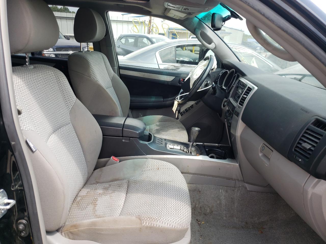 Photo 5 from auction – 2008 TOYOTA 4RUNNER SR with VIN JTEZU14R58K018709