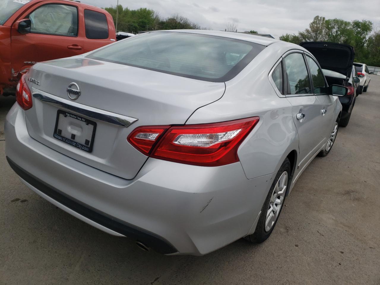 Photo 4 from auction – 2016 NISSAN ALTIMA 2.5 with VIN 1N4AL3AP1GN345162