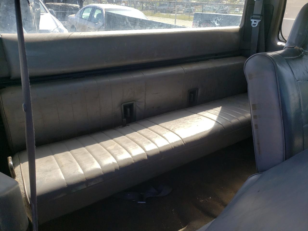 Photo 6 from auction – 1997 FORD F250 with VIN 1FTHX26G3VEC15056