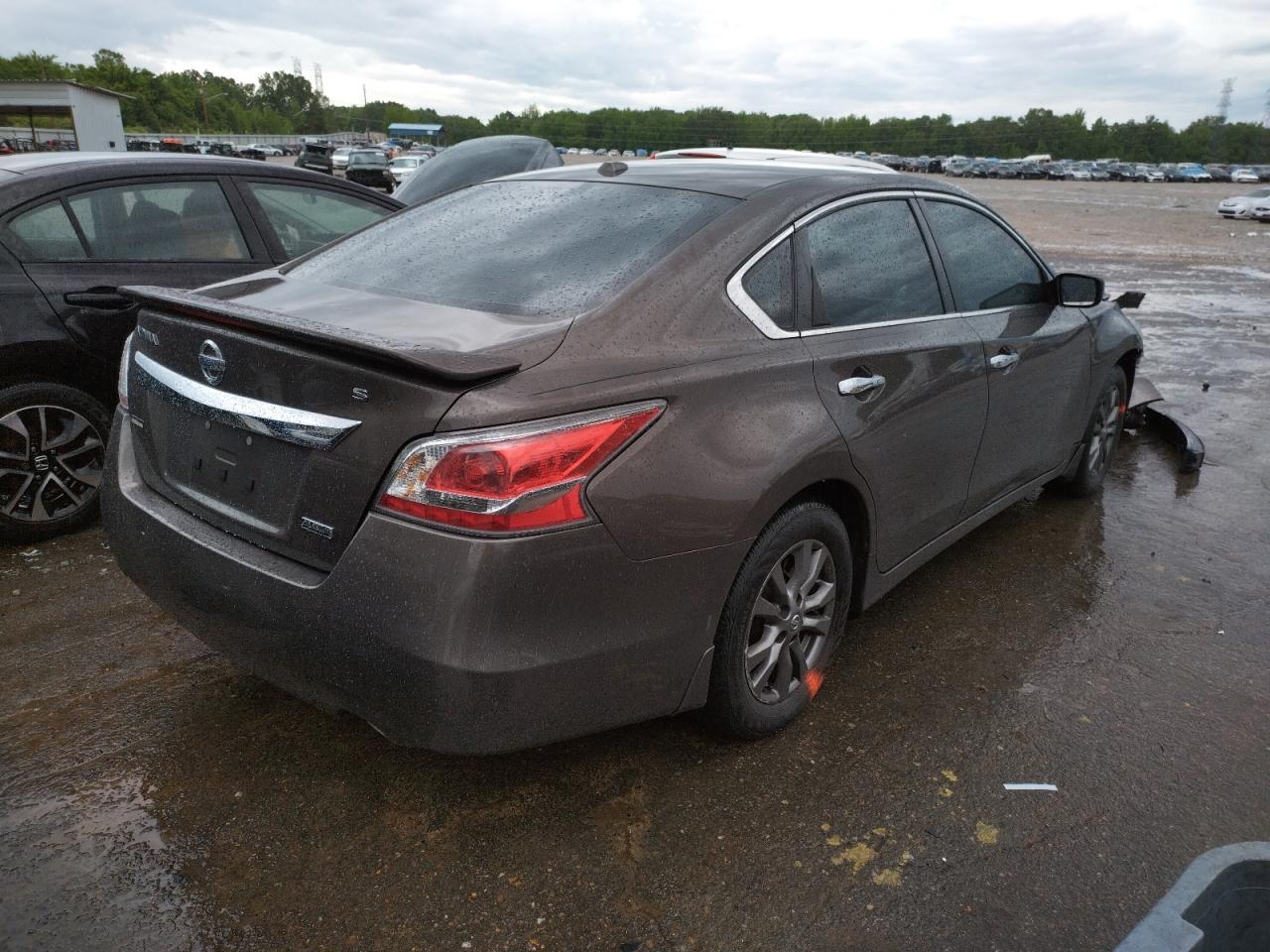 Photo 4 from auction – 2015 NISSAN ALTIMA 2.5 with VIN 1N4AL3AP8FN917102