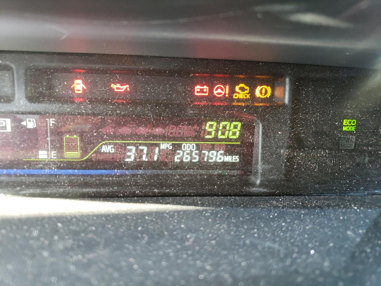 Photo 8 from auction – 2014 TOYOTA PRIUS V with VIN JTDZN3EU3E3297583