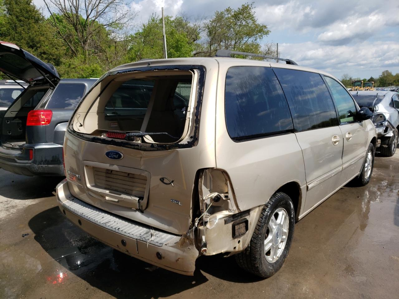 Photo 4 from auction – 2007 FORD FREESTAR S with VIN 2FMZA52267BA07586