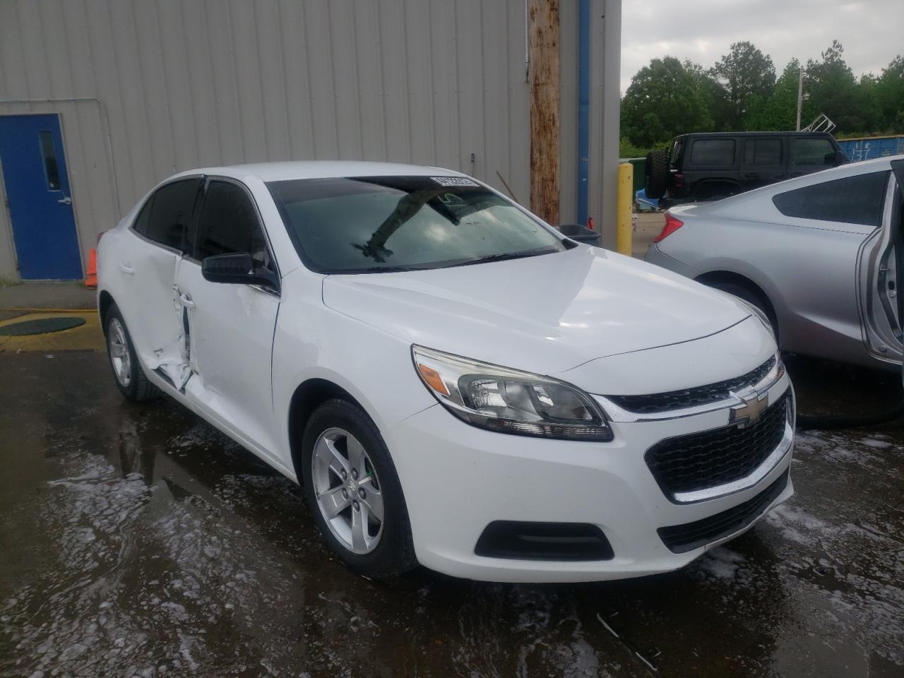 CHEVROLET MALIBU LS 2015 with VIN 1G11B5SL2FF225506 - Photo from auction