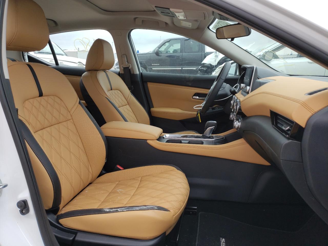 Photo 5 from auction – 2022 NISSAN SENTRA with VIN 3N1AB8CV7NY246743