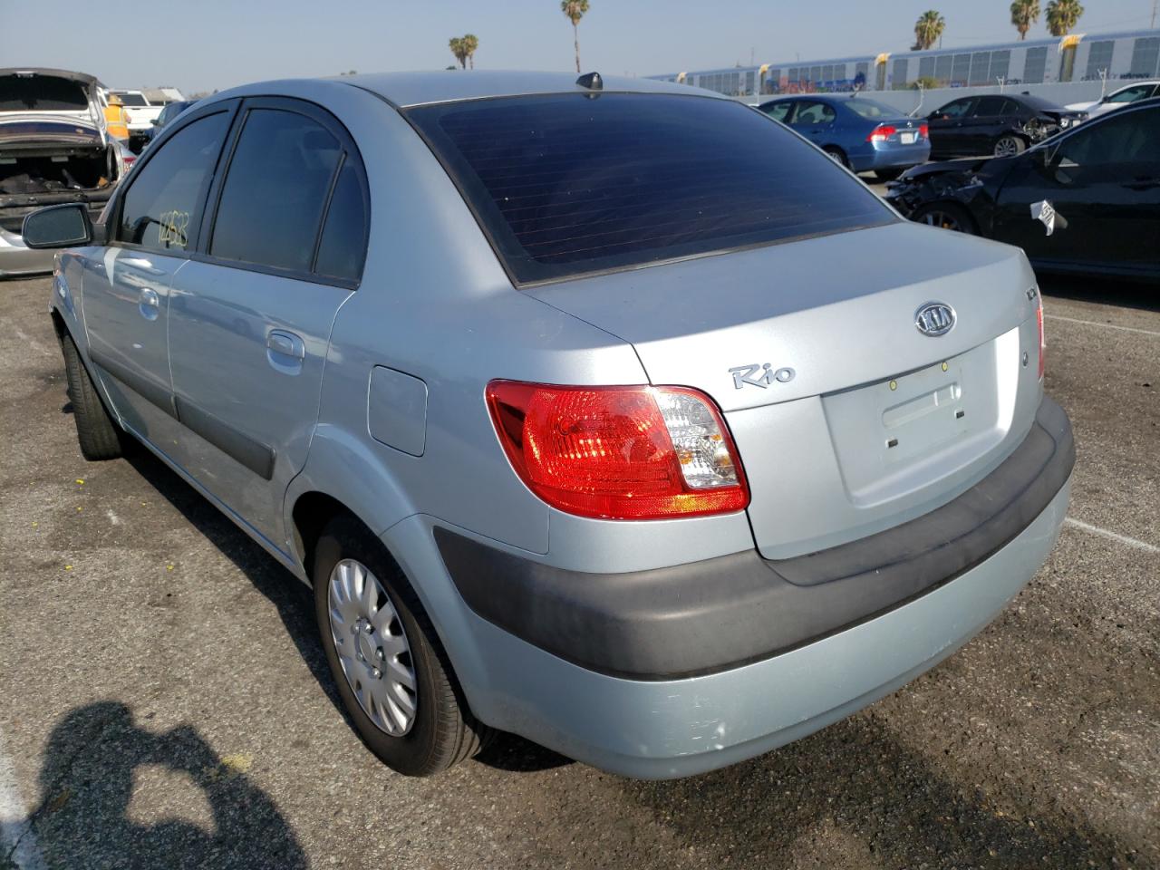 Photo 3 from auction – 2007 KIA RIO BASE with VIN KNADE123976187341