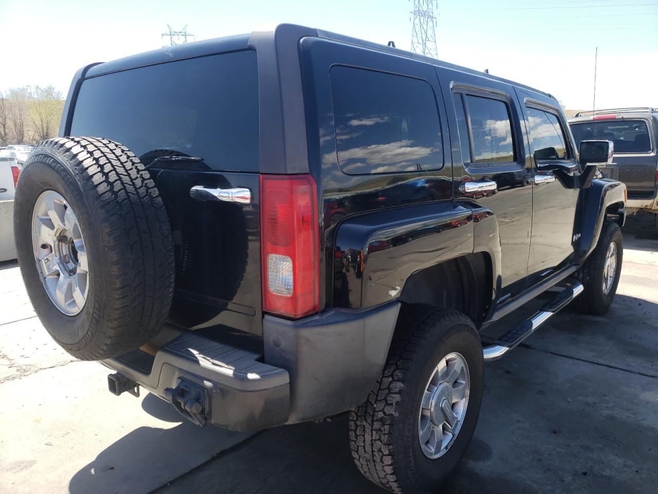Photo 4 from auction – 2006 HUMMER H3 with VIN 5GTDN136868165709