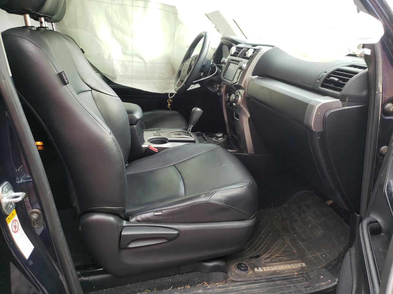Photo 5 from auction – 2016 TOYOTA 4RUNNER SR with VIN JTEBU5JR5G5319734