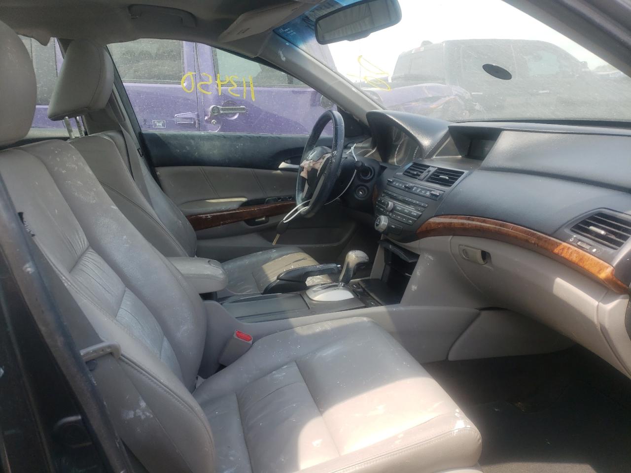 Photo 5 from auction – 2011 HONDA ACCORD EXL with VIN 1HGCP2F80BA016571