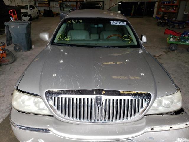 Photo 7 from auction – 2011 LINCOLN TOWN CAR S with VIN 2LNBL8CV0BX764274