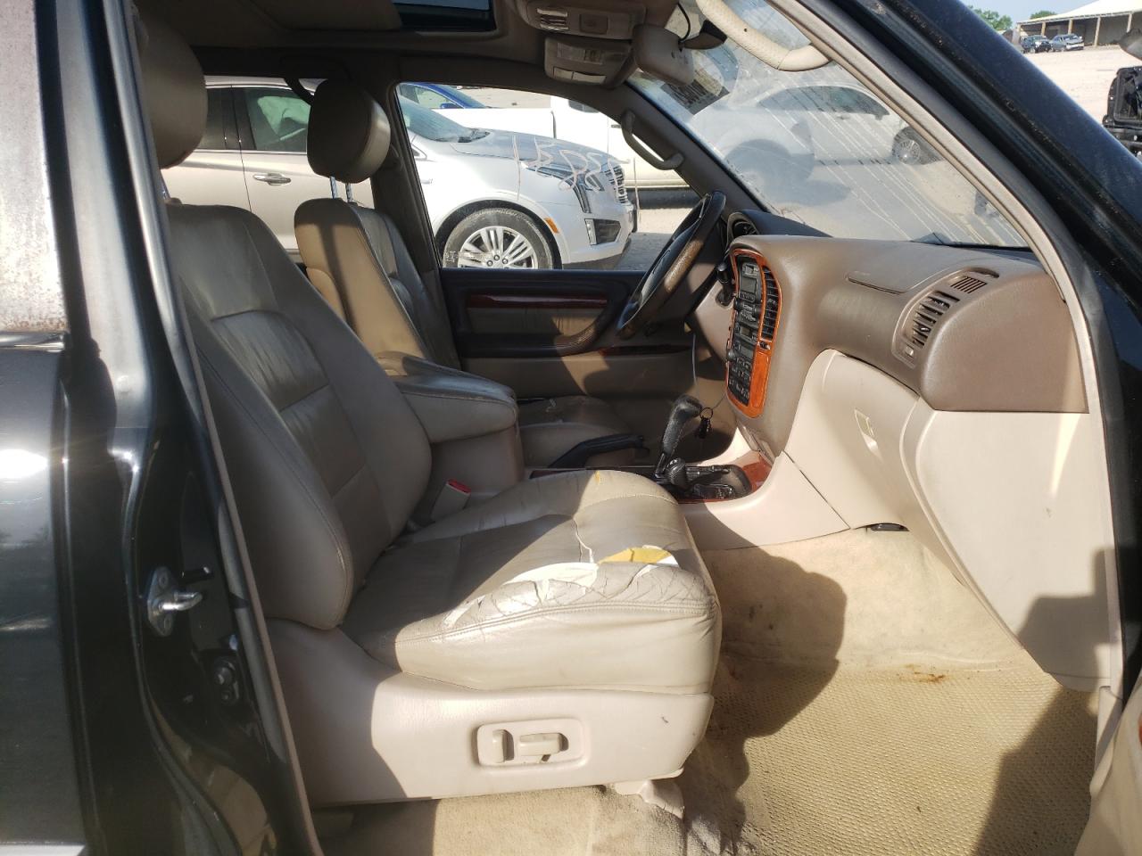 Photo 5 from auction – 1999 LEXUS LX 470 with VIN JT6HT00W8X0051312