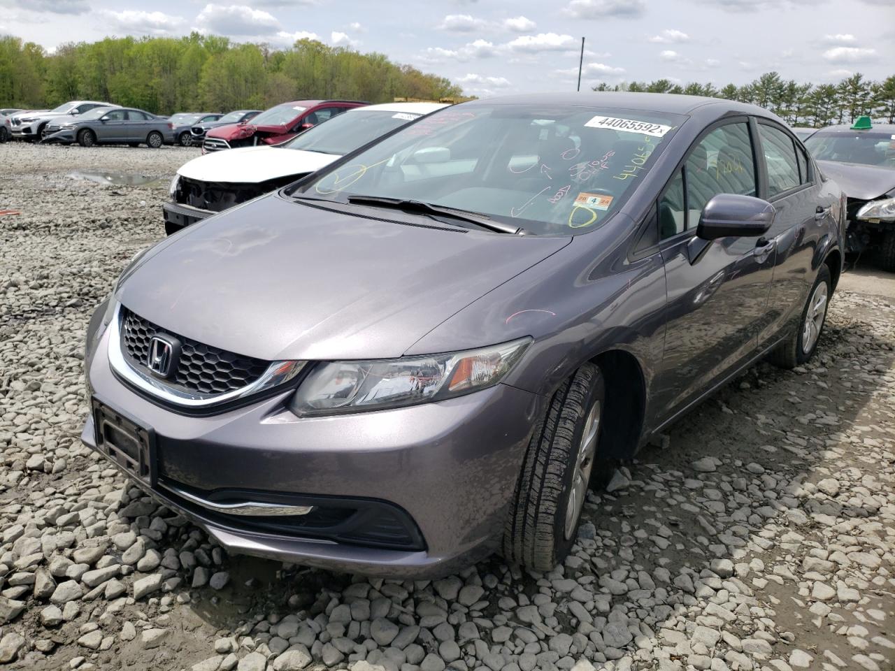 Photo 2 from auction – 2015 HONDA CIVIC LX with VIN 19XFB2F52FE233624