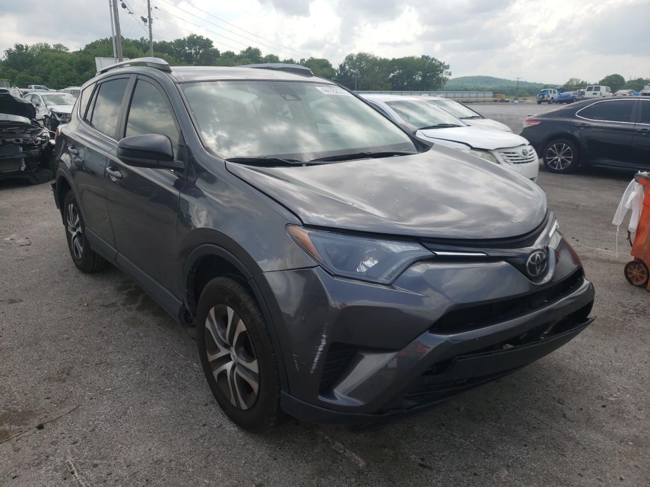 TOYOTA RAV4 2018 with VIN JTMZFREV5JJ156402 - Photo from auction