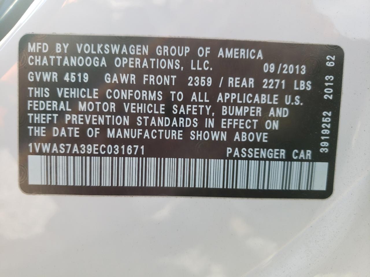 Photo 10 from auction – 2014 VOLKSWAGEN PASSAT S with VIN 1VWAS7A39EC031671