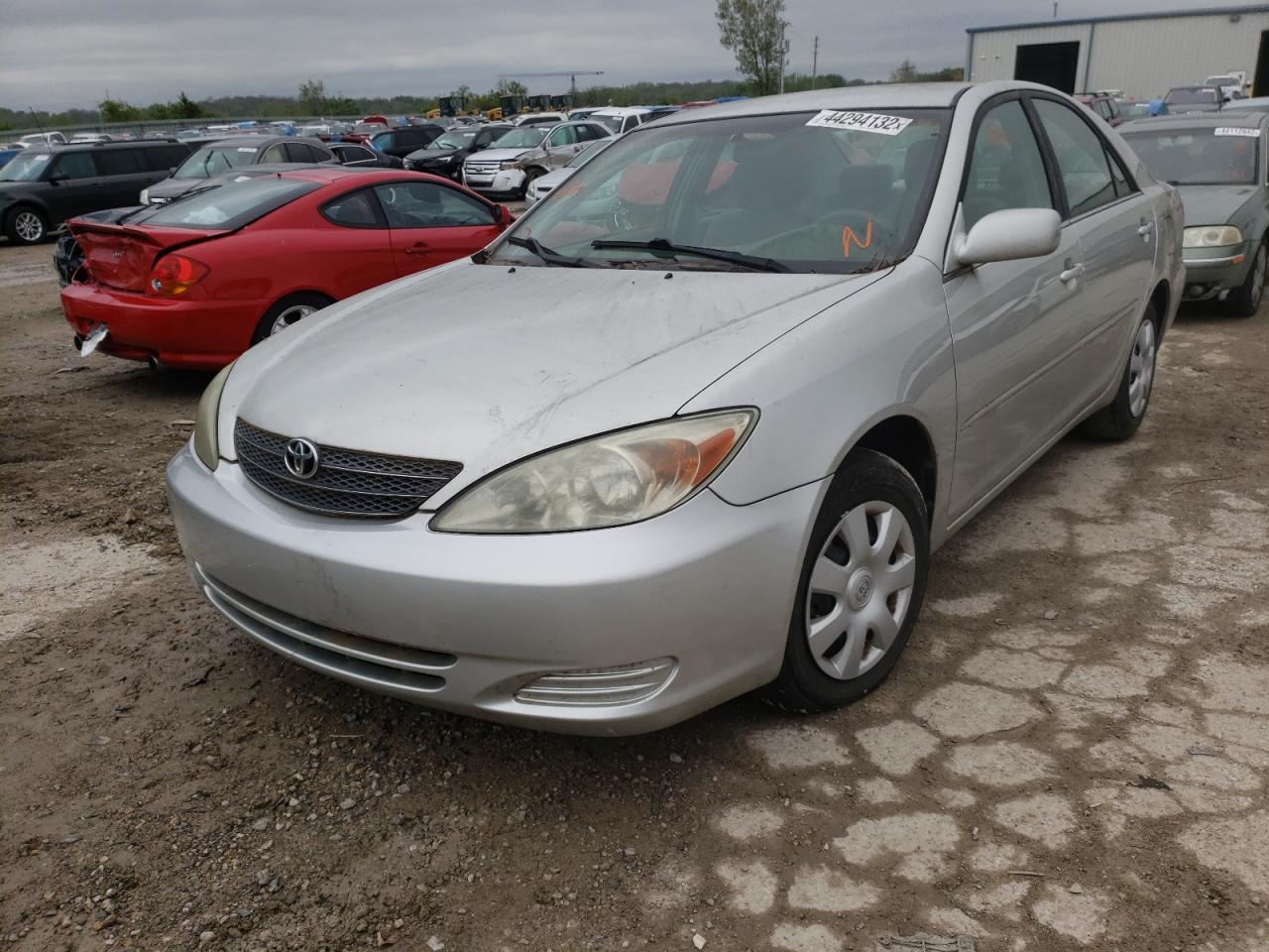 Photo 2 from auction – 2004 TOYOTA CAMRY with VIN 4T1BE32K64U934491