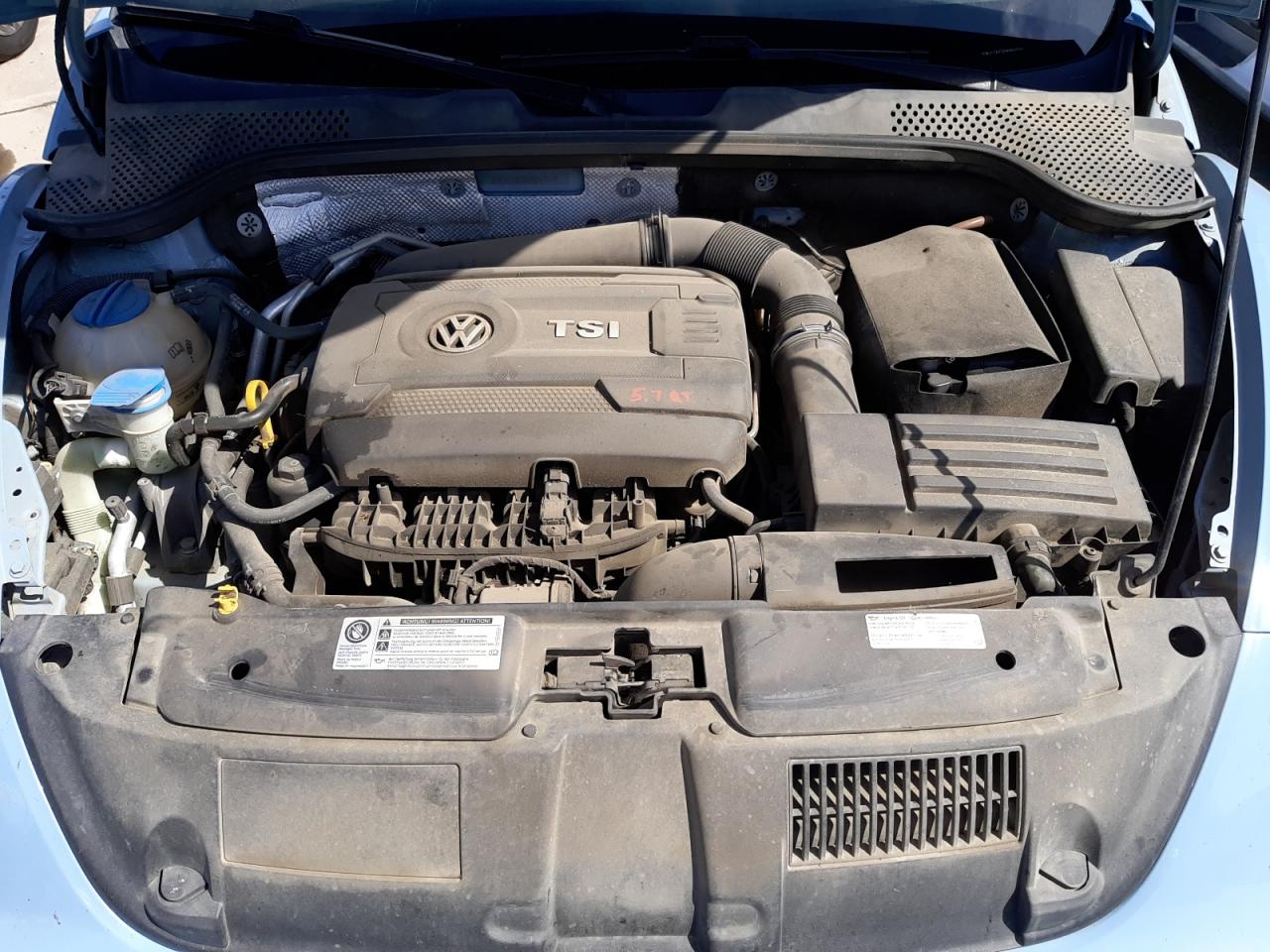 Photo 7 from auction – 2014 VOLKSWAGEN BEETLE with VIN 3VWJ17AT2EM653370