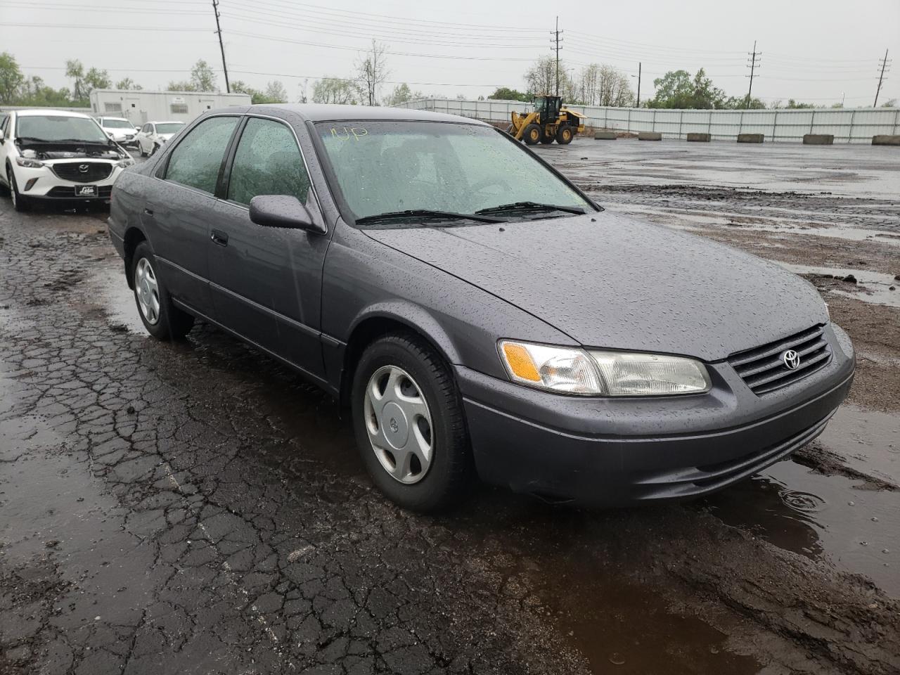 TOYOTA CAMRY LE 1997 with VIN JT2BF22K6V0078963 - Photo from auction