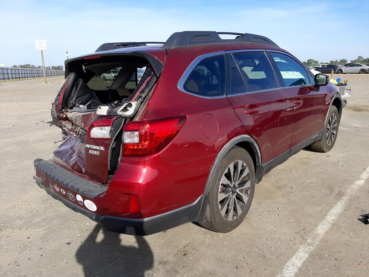 Снимка 4 от търг – 2015 SUBARU OUTBACK 2. с VIN 4S4BSAJCXF3261981