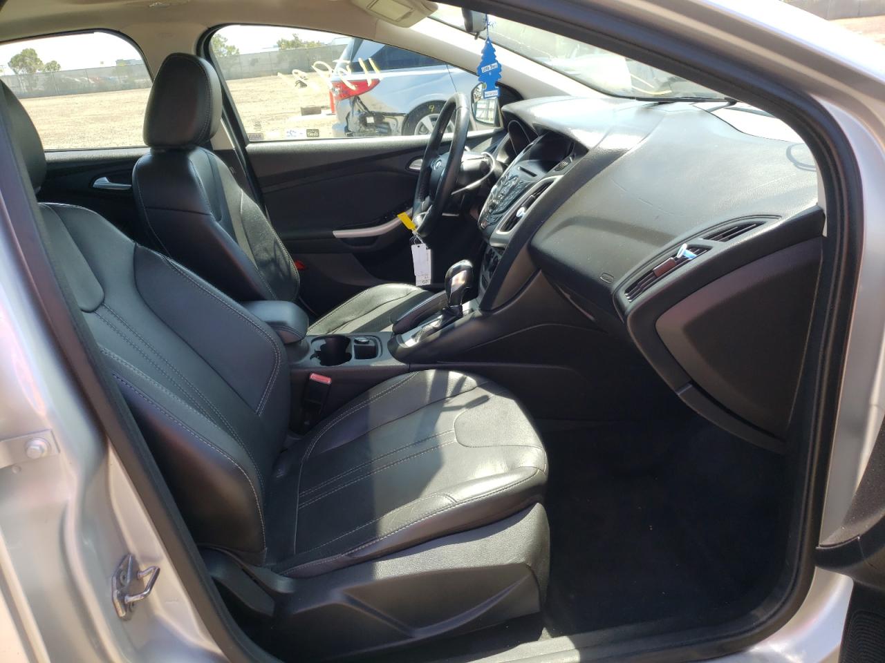 Photo 5 from auction – 2013 FORD FOCUS SE with VIN 1FADP3F24DL121759
