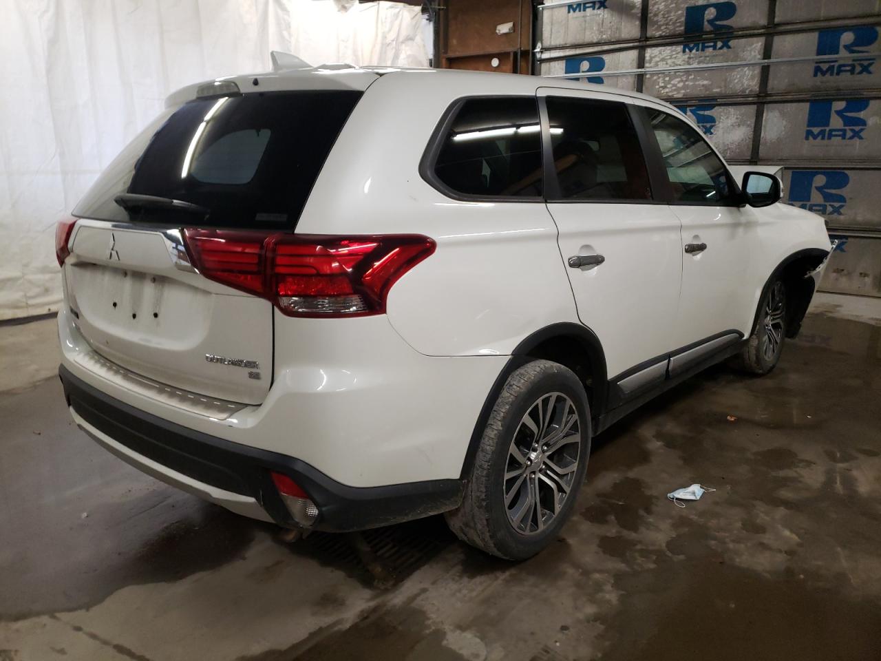Photo 4 from auction – 2017 MITSUBISHI OUTLANDER with VIN JA4AZ3A34HZ017289